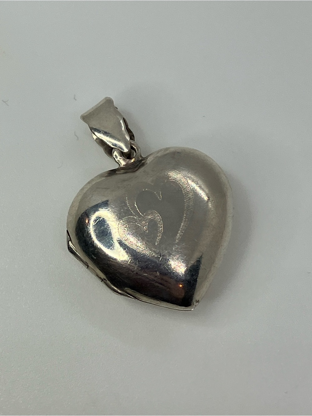 Vtg Sterling Silver Etched Double Heart Puffy Locket Pendant
